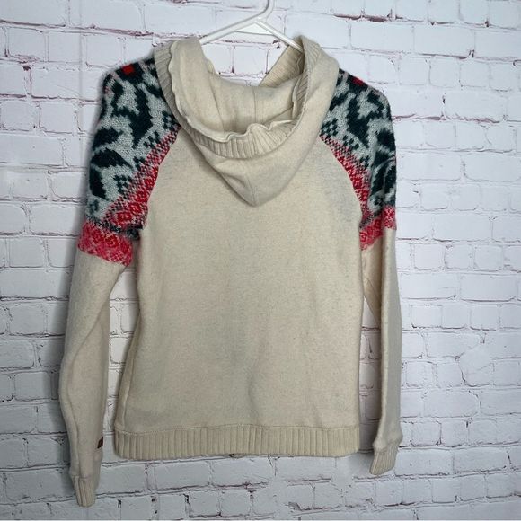 The North Face Women's Sweater - Cream, Pink, Blue - Picture 13 of 13